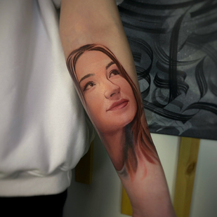 Femme Couleur Portrait tatouage sur Avant-bras #103458 | Artiste tatoueur Sergey Petrov