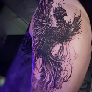 Femme Noir Réalisme tatouage sur Cuisse #103460 | Artiste tatoueur Sergey Petrov