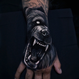 Homme Noir et Gris Cover-up tatouage #103848 | Artiste tatoueur Marin Yordanov - Yordanov Arts