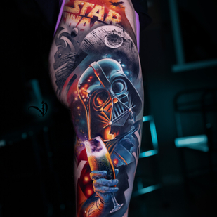Femme Couleur Réalisme tatouage sur Cuisse #94194 | Artiste tatoueur Dmitriy Varlakov