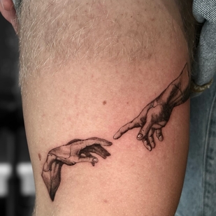 Noir et Gris Micro-réalisme tatouage #96163 | Artiste tatoueur Claudia Fedorovici