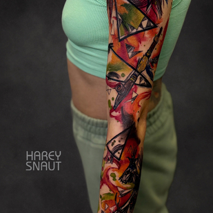 Femme   tatouage sur Manche #102553 | Artiste tatoueur Harey Snaut
