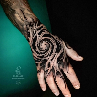 Homme Noir et Gris  tatouage #97604 | Artiste tatoueur Sergey Tymkiv