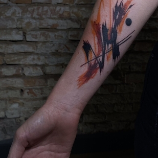 Femme Couleur Abstrait tatouage sur Avant-bras #92508 | Artiste tatoueur Mary Nepostaeva