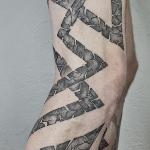 Homme Noir et Gris Ornemental tatouage sur Jambe #93377 | Artiste tatoueur Mary Nepostaeva