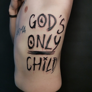 Homme Noir Freehand tatouage sur Côté #101609 | Artiste tatoueur Kseniya Pizhevskaya