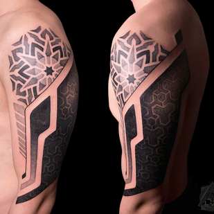 Homme Noir Cover-up tatouage sur Épaule #91590 | Artiste tatoueur Ioann Leo ( LEO-VAN )