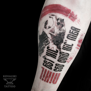 Homme Couleur Trash Polka tatouage sur Avant-bras #96216 | Artiste tatoueur Vladimir Kovalevskiy