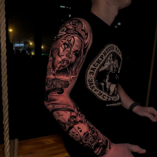 tatouage #97685 | Artiste tatoueur Violetta Martynova