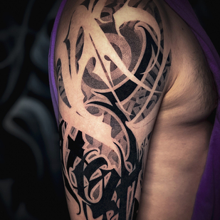 Homme Noir Lettrage tatouage #96696 | Artiste tatoueur Anton Lebedev