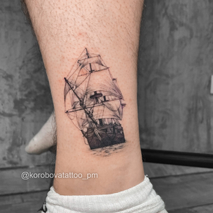 Homme Noir Micro-réalisme tatouage sur Jambe #95536 | Artiste tatoueur Elena Korobova