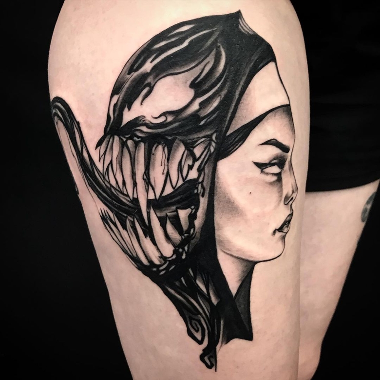 @muhomorink tatuaggio di Venom marvel by @muhomorink