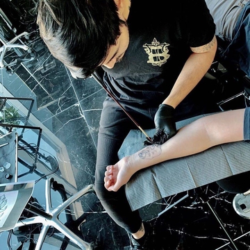 Tatuaggio tradizionale tailandese - Bamboo Tattoo Studio