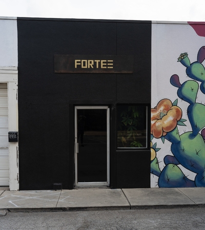 Tattoo Visionary Dillon Forte Ritorna a ATX per un'esperienza esclusiva di pop-up estiva