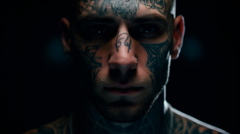 Tatuaggi sul viso – tutto ciò che devi sapere prima di ottenerne uno