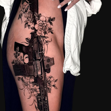 Artista di tatuaggi NAM — Silenzio che parla attraverso l'inchiostro