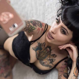 🔥 Foto hot, portfolio modelle  #6488 Modello di tatuaggi Karla Blackburn