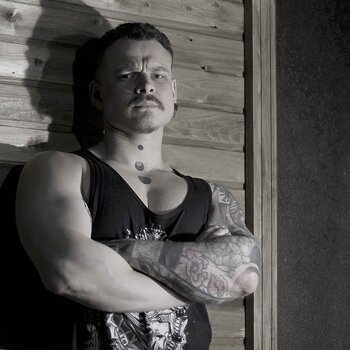 Tatuatore Dertin Anton