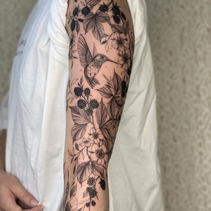 Lyria Flora la moon | Borough of Brighton and Hove, United Kingdom | iNKPPL