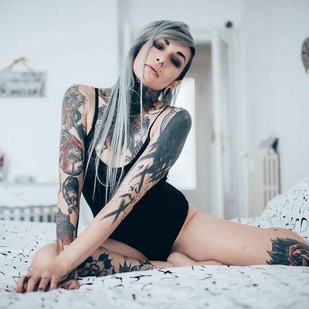 🔥 Foto hot, portfolio modelle  #16448 Modello di tatuaggi Slim Suicide