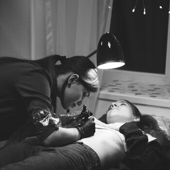 Tatuatore Nastya Bozhenova