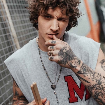 Leebo Freeman - DJ, modello tatuato