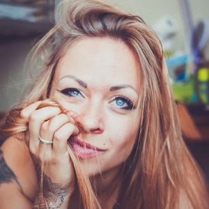 Kateryna Zelenska, Poland | iNKPPL