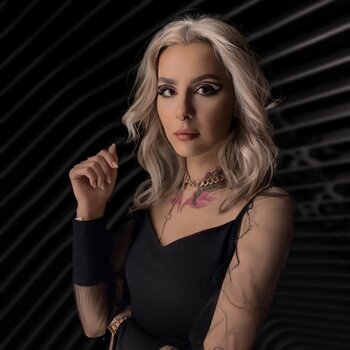 Tatuatore Lina Limbo