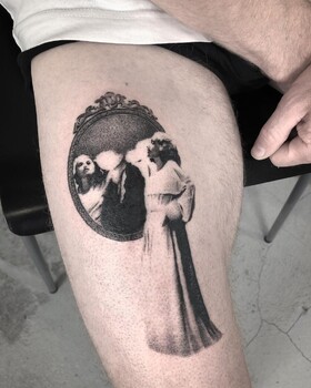 Romanzo oscuro nei tatuaggi di Sztuka Wojnya