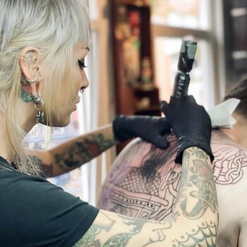 Tatuatore Moira Ramone