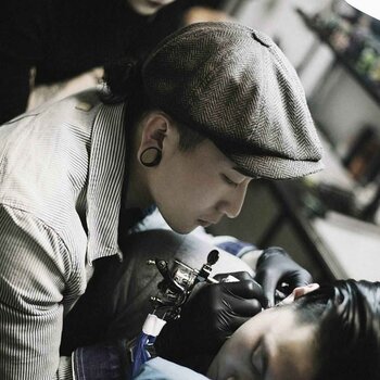 Tatuatore YZTATTOO BBK