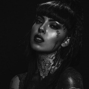 Tatuatore Isabella Chiara Filouino