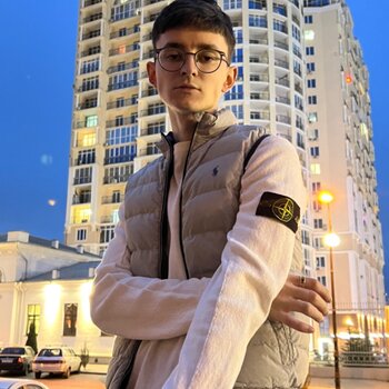 Tatuatore Dmitriy Makabr