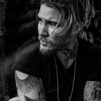 Tatuatore Balazs Bercsenyi