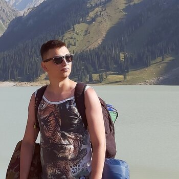 Tatuatore Vasiliy Matryuk