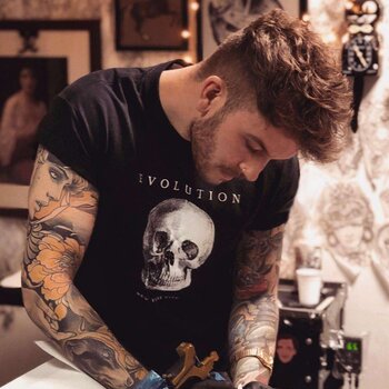 Tatuatore Chris Green