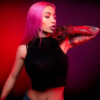 Tatuatore Kristina Taylor