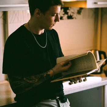 Tatuatore Vladislav Shuvalov