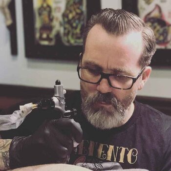 Tatuatore Eddie Stacey