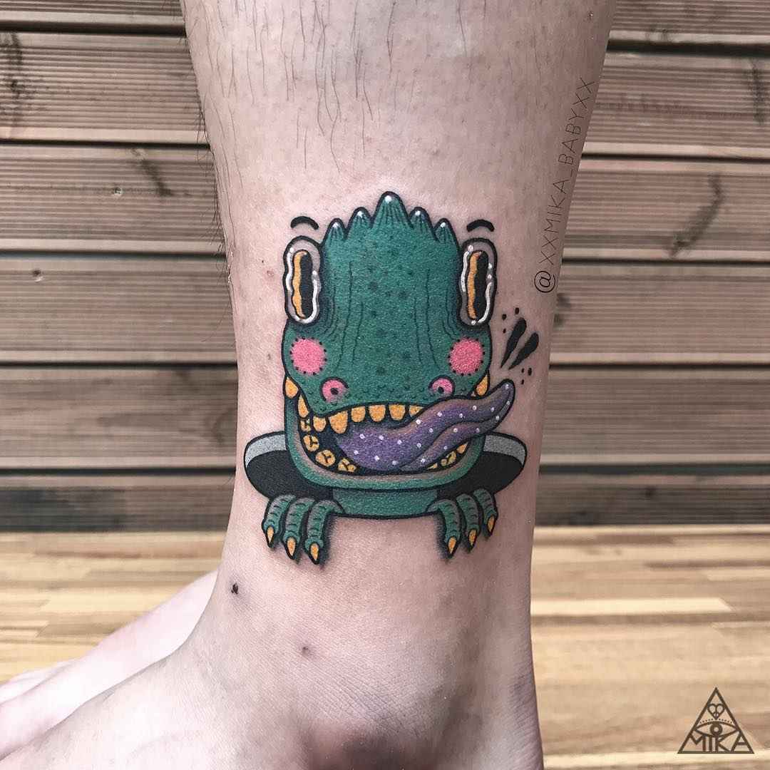 Tatuatore XXMIKA BABYXX tattoo colore astratto nuovo school | Tattoo artist XXMIKA BABYXX color abstract new school tattoo