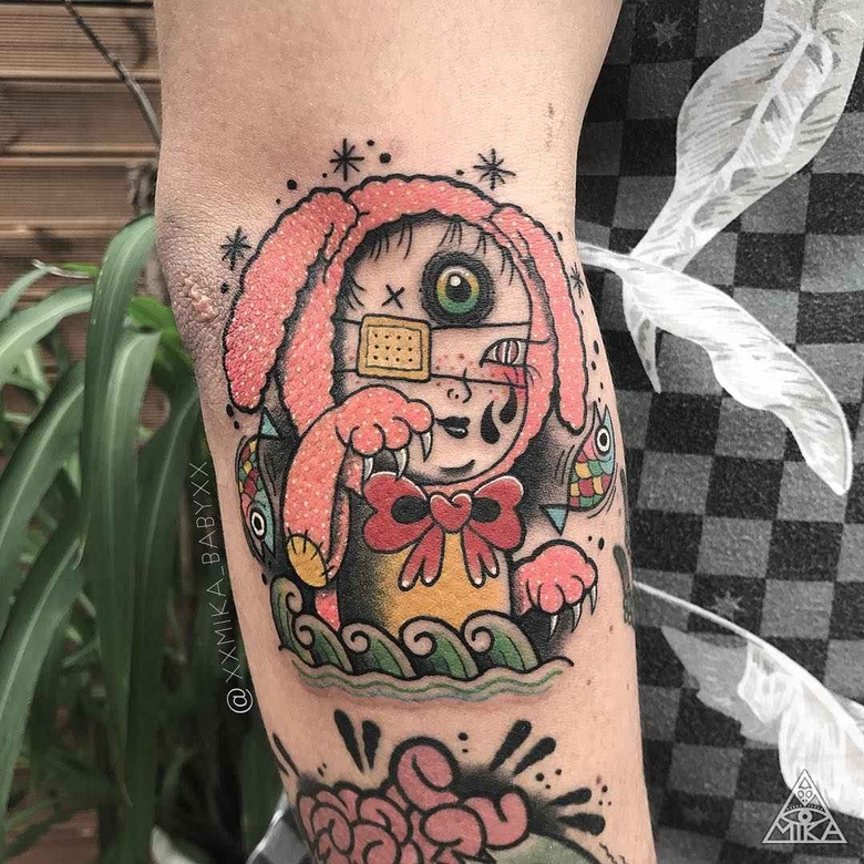 Artista di tatuaggi XXMIKA BABYXX