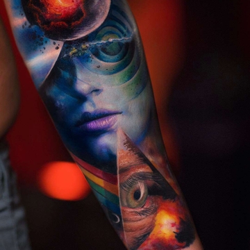 Tatuaggio surreale da Yomico Moreno