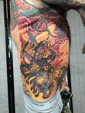 Da Inner Mongolia a Shanghai: Il percorso di Tala come artista del tatuaggio