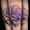Tattoo di Phil Garcia, realismo, rosa