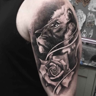 🔥 Foto hot, portfolio modelle  #1585 Tatuatore Massi Novecento