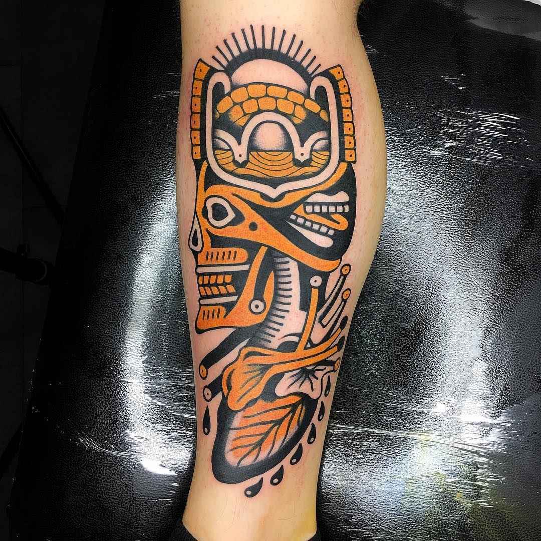 Tatuatore Geno stile tradizionale e old school