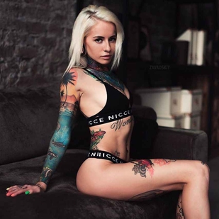 🔥 Foto hot, portfolio modelle  #3234 Modello di tatuaggi Bantik Boy