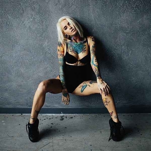 🔥 Foto hot, portfolio modelle  #3220 Modello di tatuaggi Bantik Boy