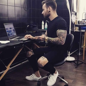 Kamil Mokot | Berlin, Germany | iNKPPL