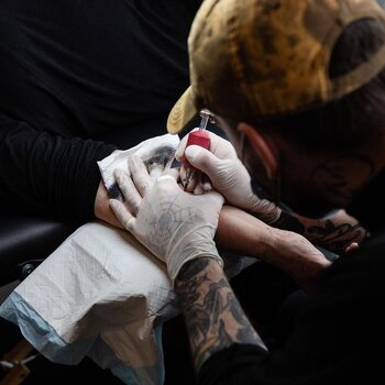 Tatuatore Charley Gerardin